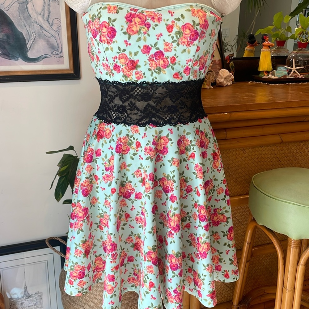 Strapless Vintage Floral pattern dress - L